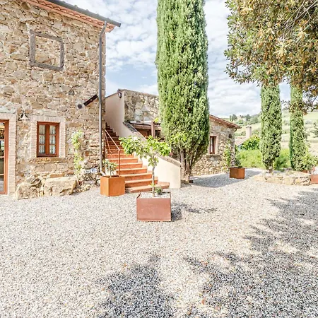 Villa Chateau La Siroque Montecatini Val di Cecina