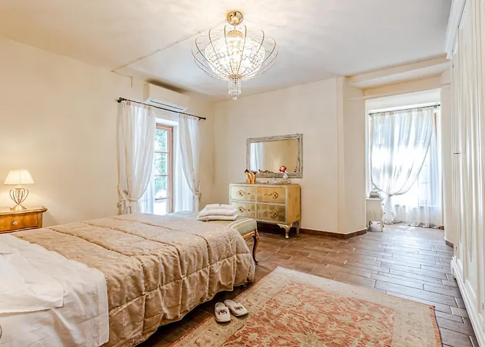 Villa Chateau La Siroque Montecatini Val di Cecina