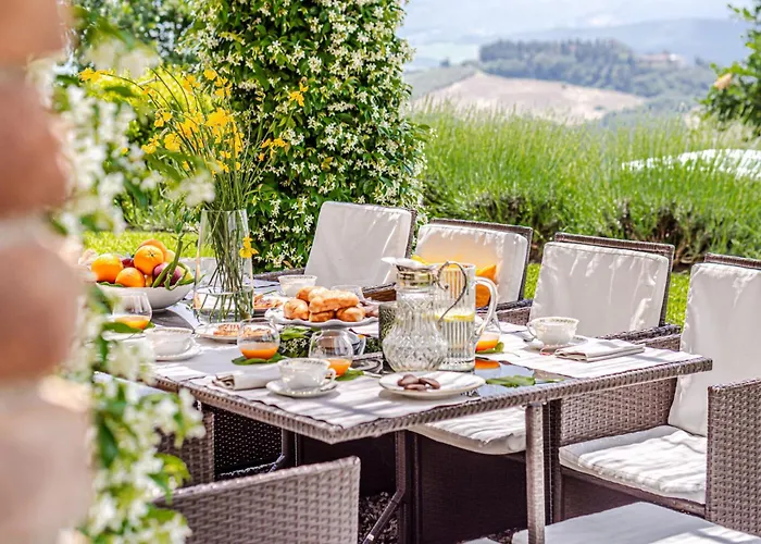 Villa Chateau La Siroque Montecatini Val di Cecina