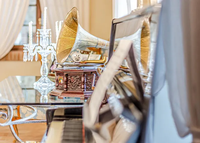 Villa Chateau La Siroque