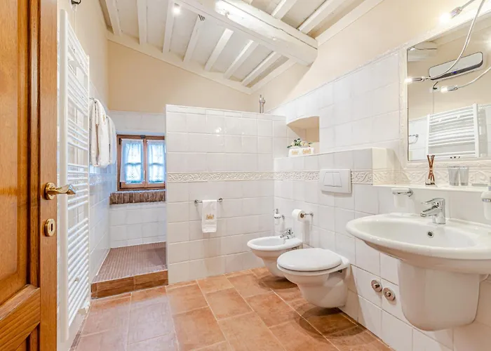 Chateau La Siroque Montecatini Val di Cecina