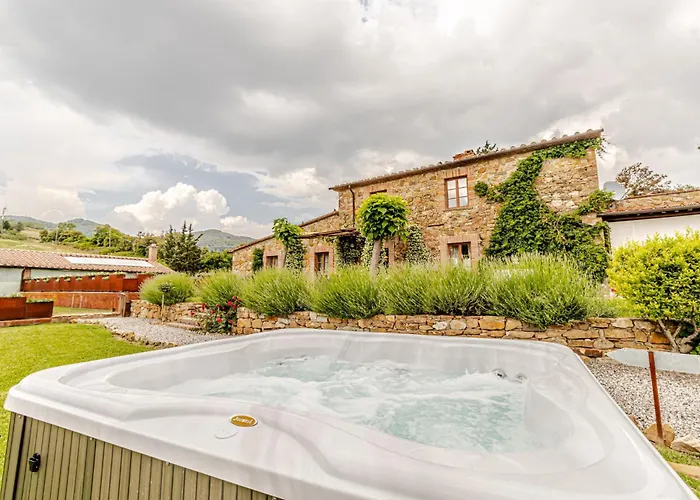 Chateau La Siroque Montecatini Val di Cecina