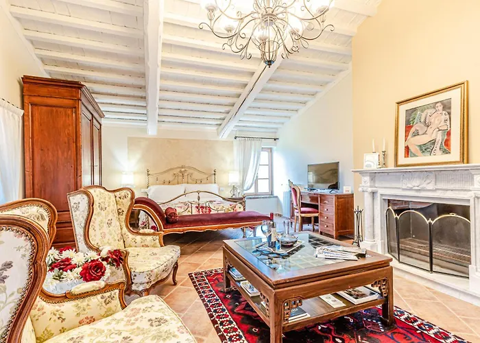 Villa Chateau La Siroque Montecatini Val di Cecina