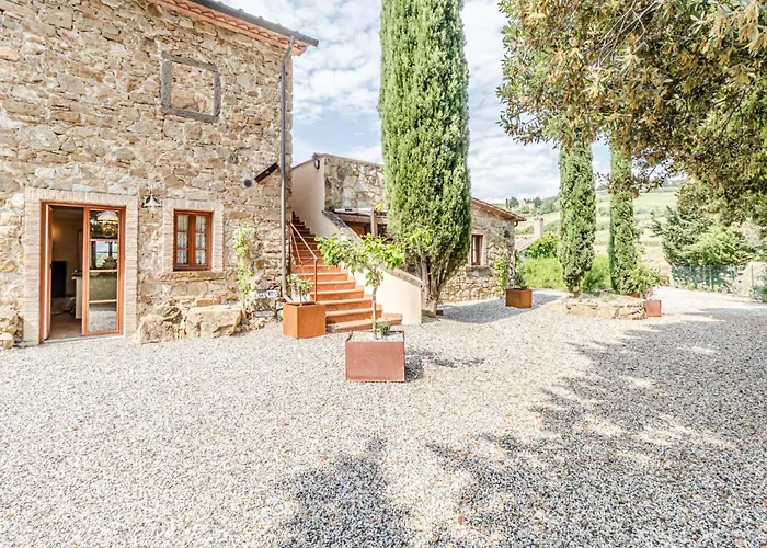 Villa Chateau La Siroque Montecatini Val di Cecina